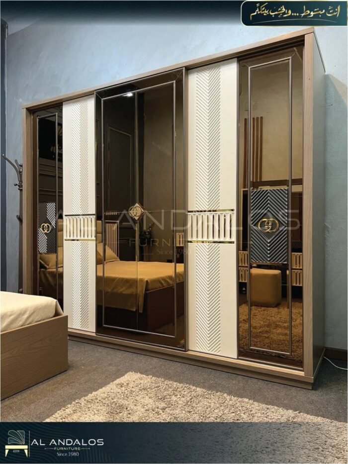 غرفة نوم جوتشي 3دورز - Guchi 3doors bedroom