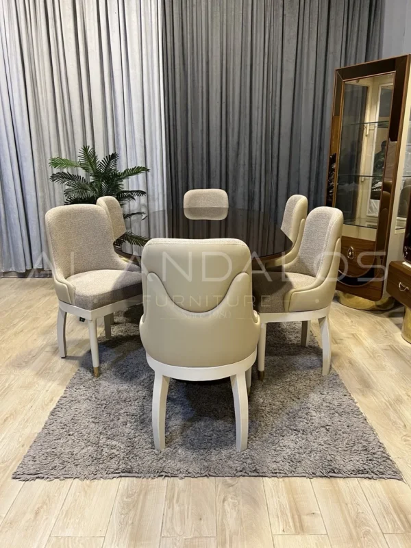 غرفة سفرة نيو أفريكن - New African dining room