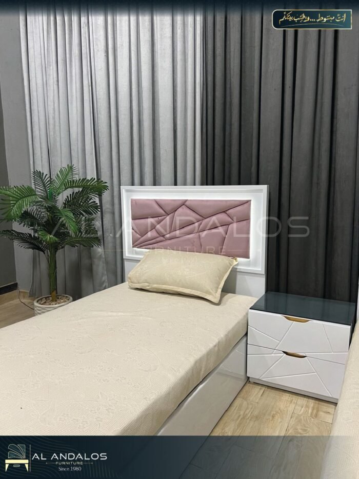غرفة شباب شخابيط بمب - Shakhabit pump youth room