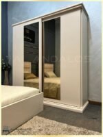 غرفة شباب كارلي - Carly Yuoth room
