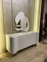 غرفة سفرة طوكيو - Tokyo dining room